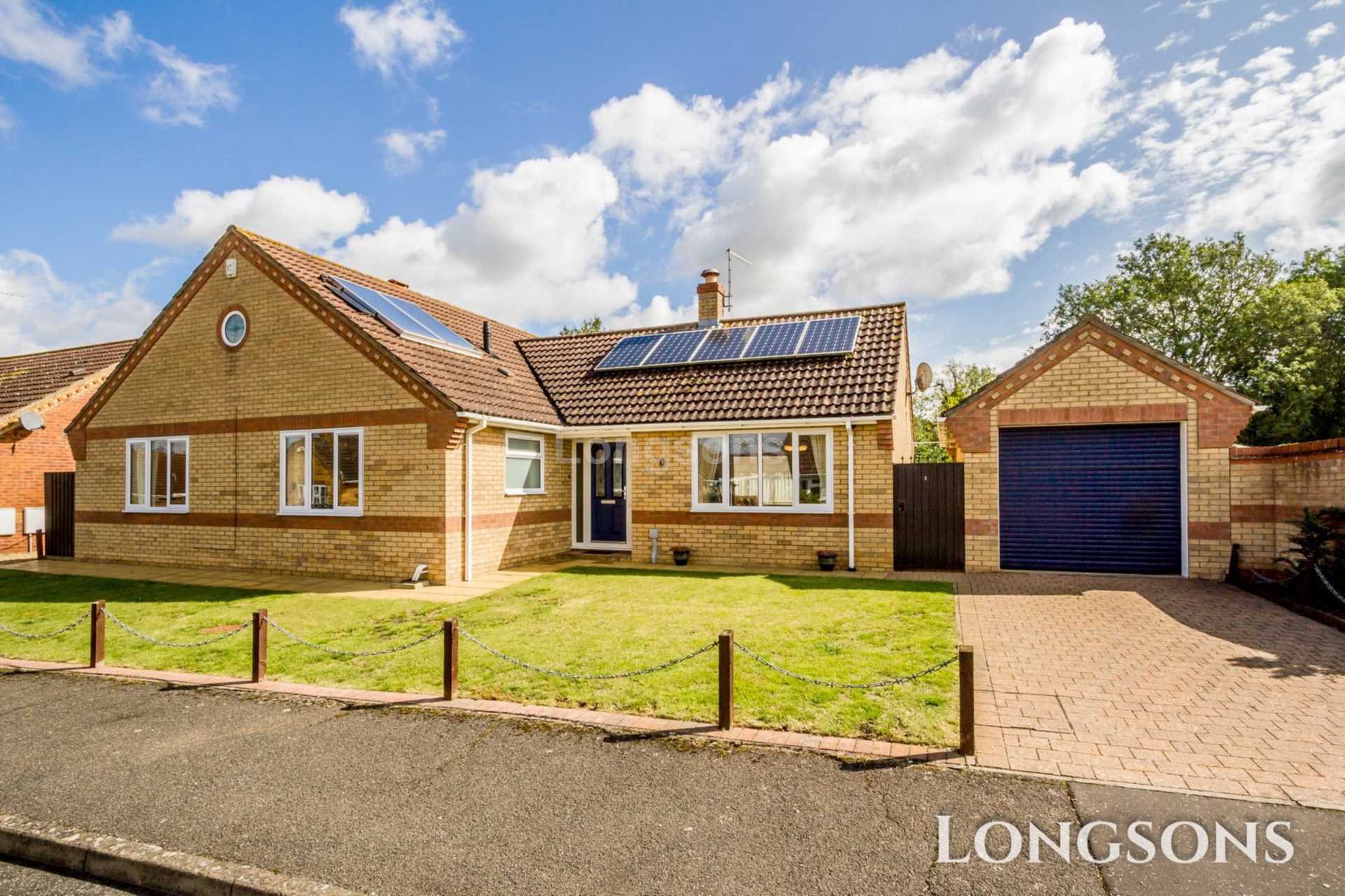 3 bedroom Detached house SSTC