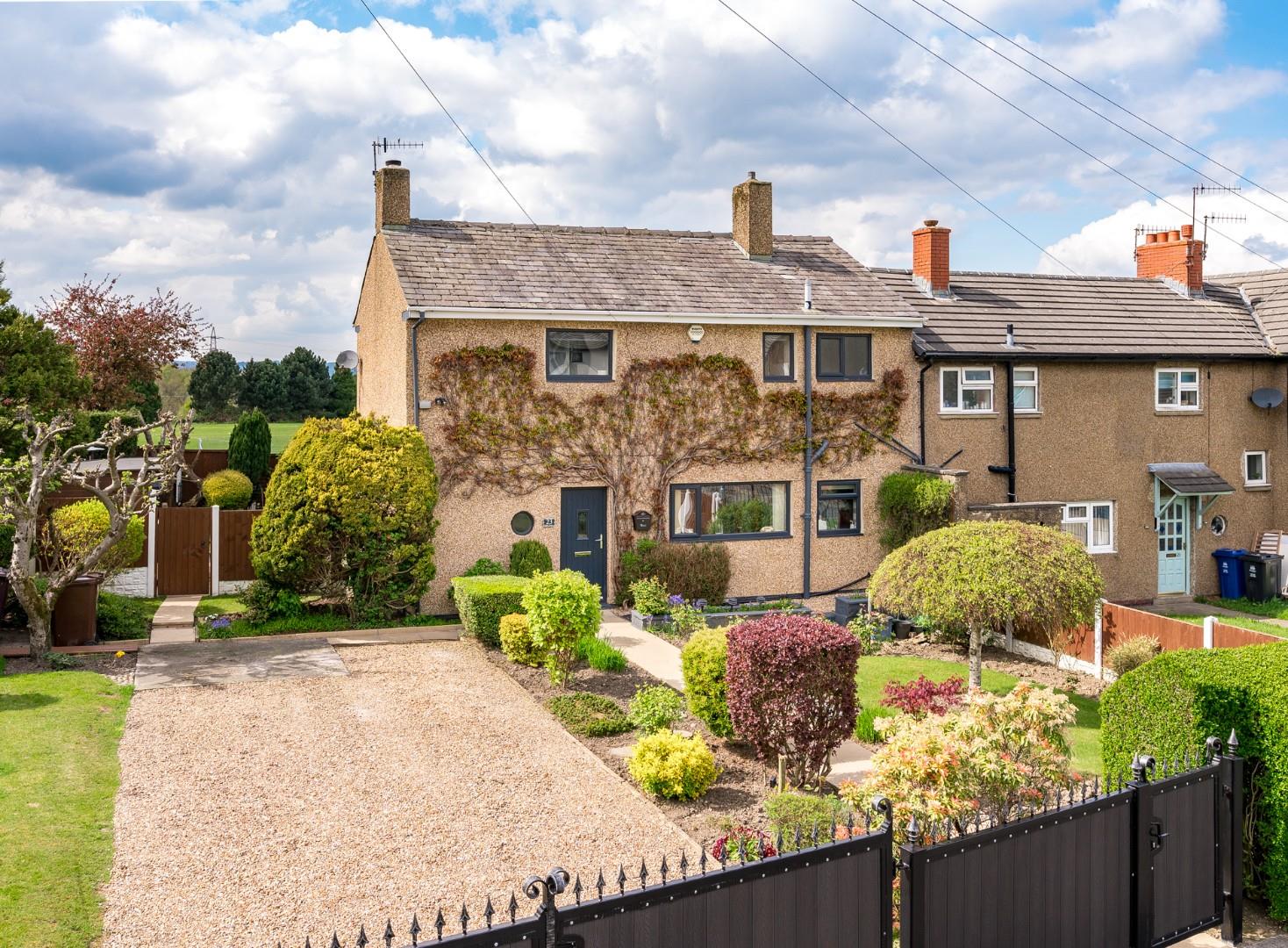 3 bedroom Terraced SSTC