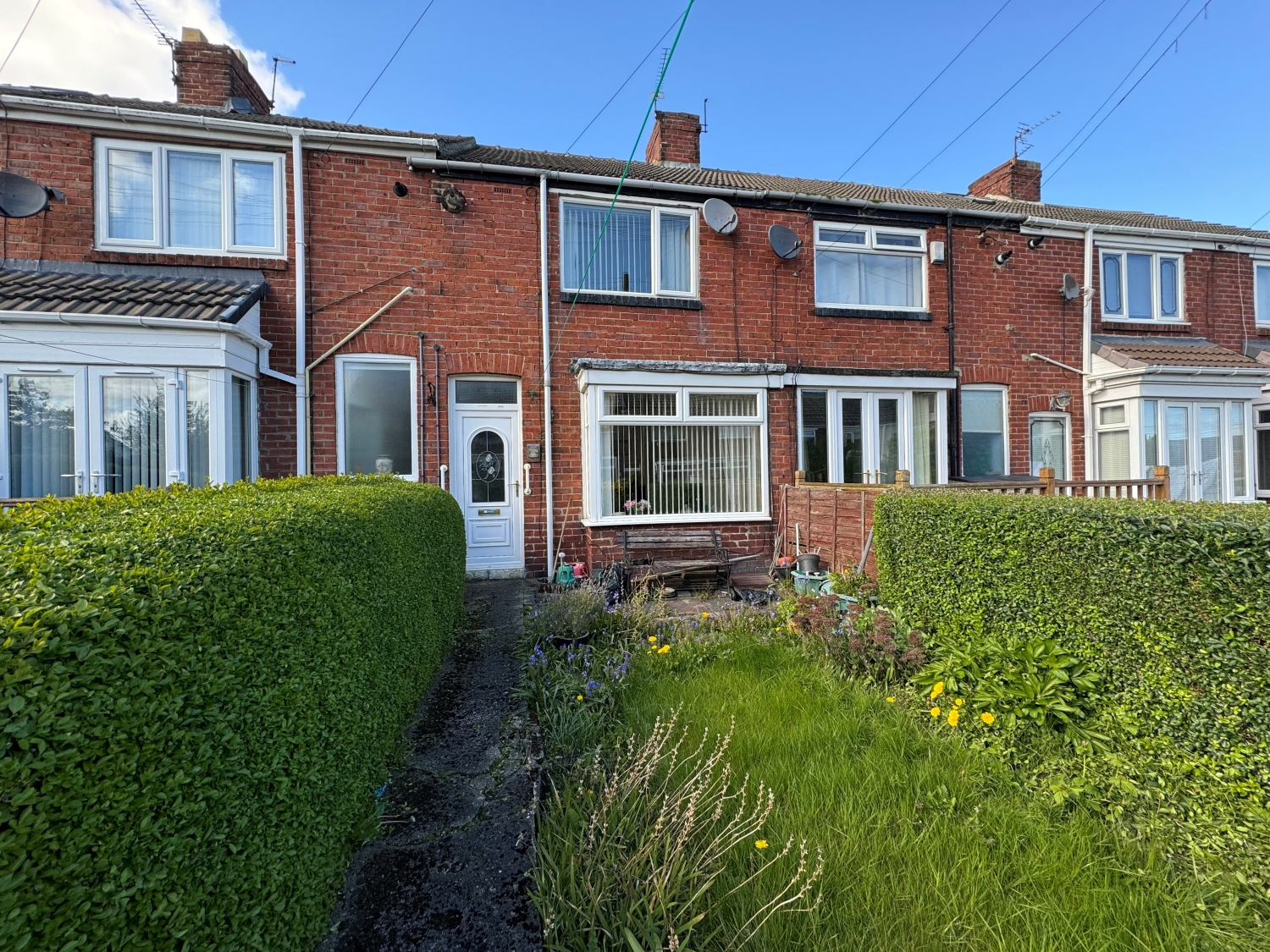 2 bedroom Terraced For Sale