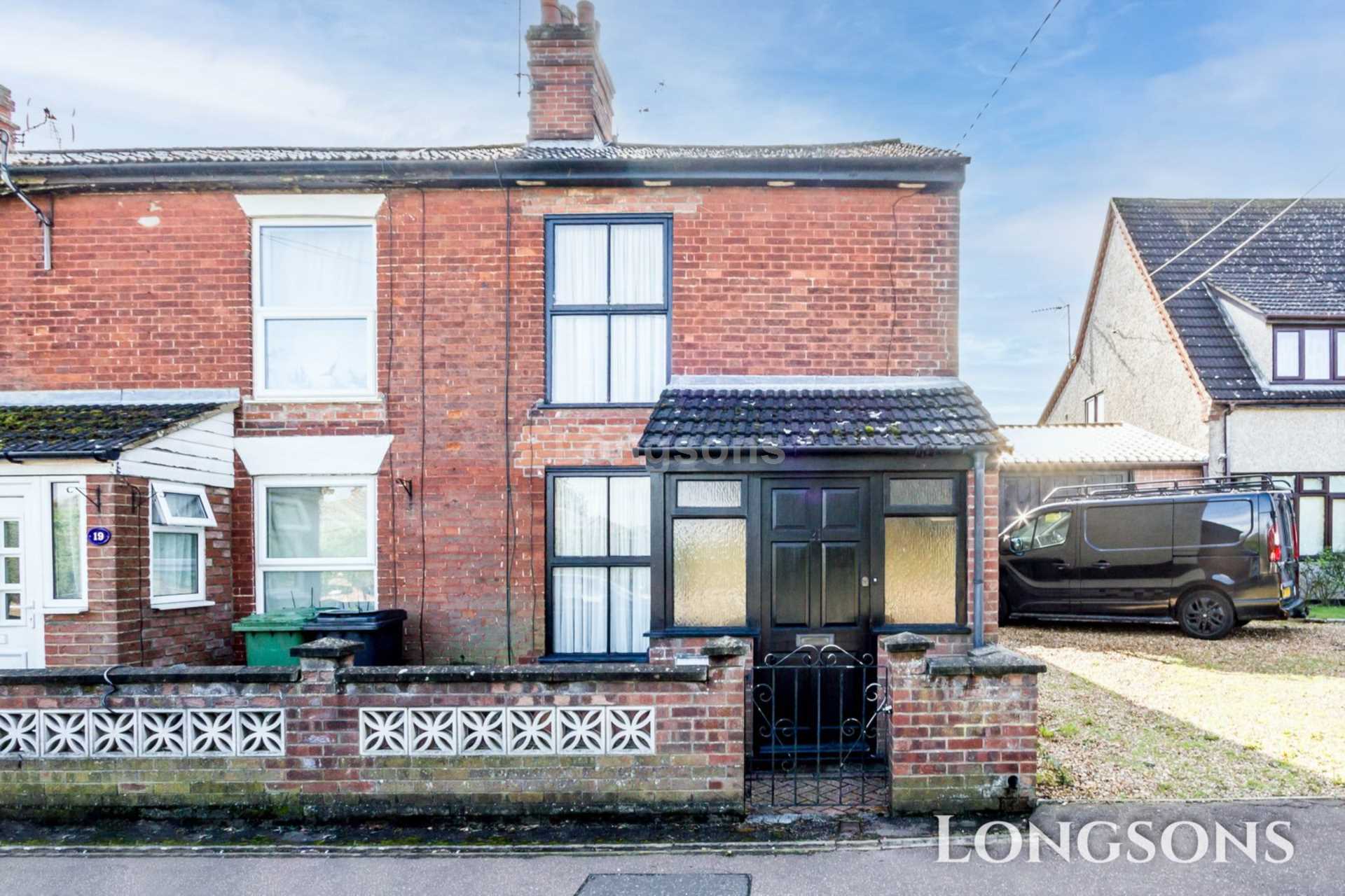 2 bedroom Terraced For Sale