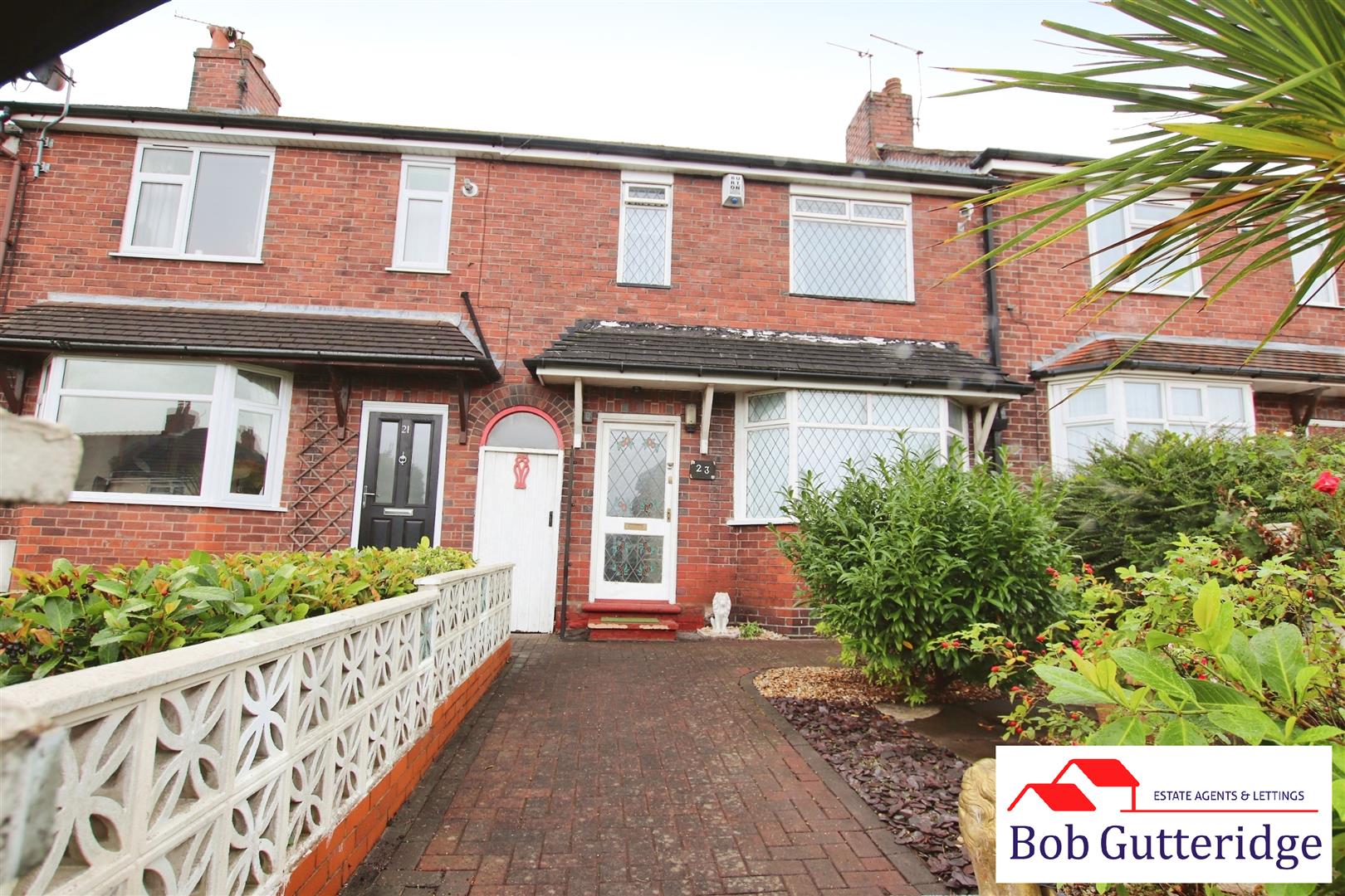 3 bedroom Town house SSTC