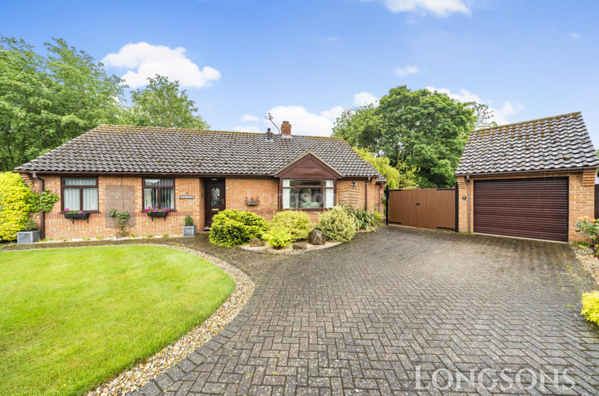 3 bedroom Detached SSTC