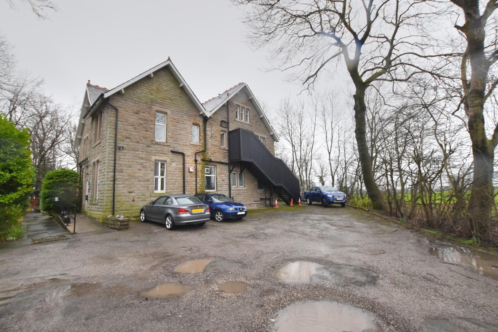 9 bedroom Detached Sold