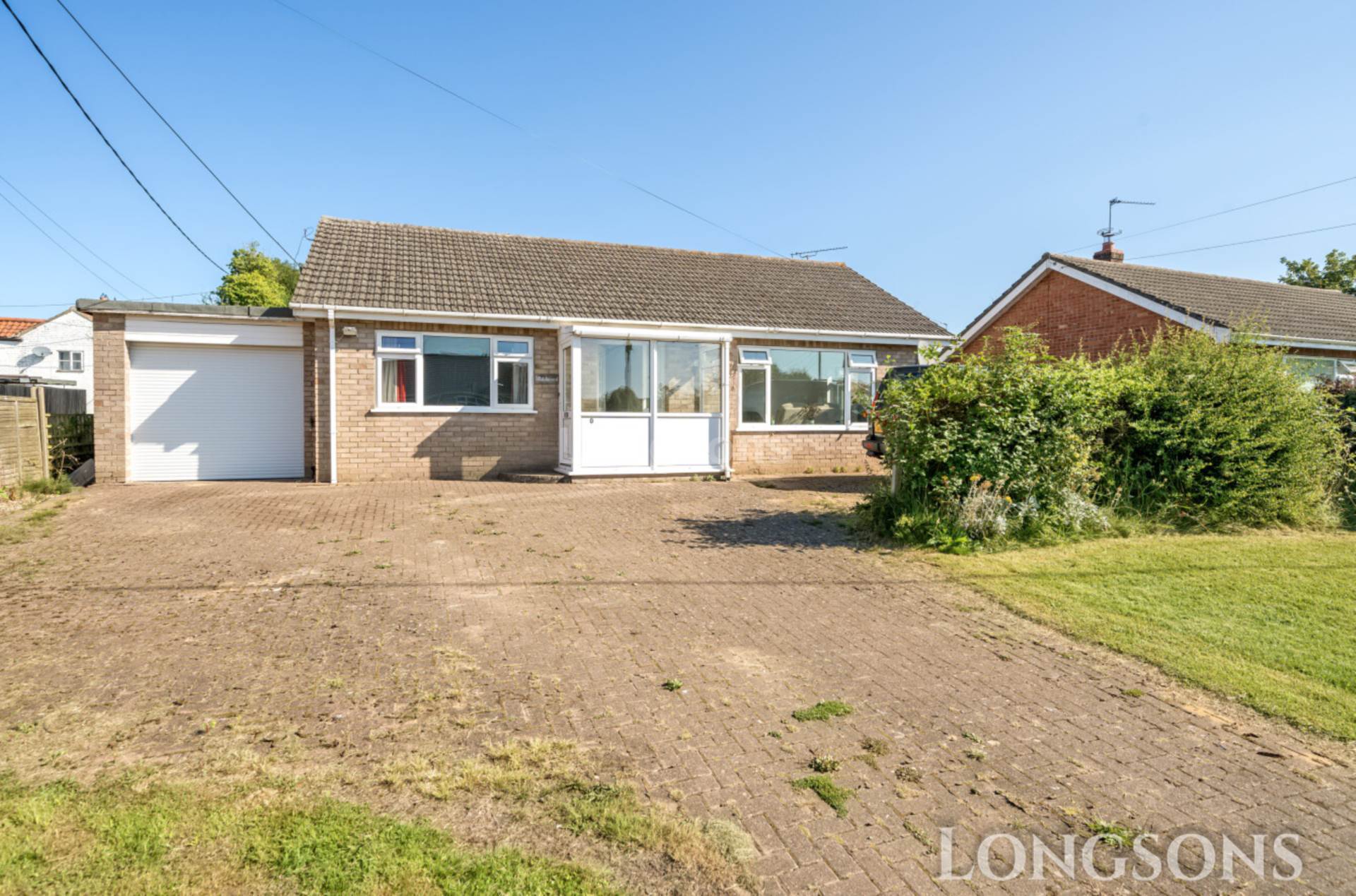 2 bedroom Detached house SSTC