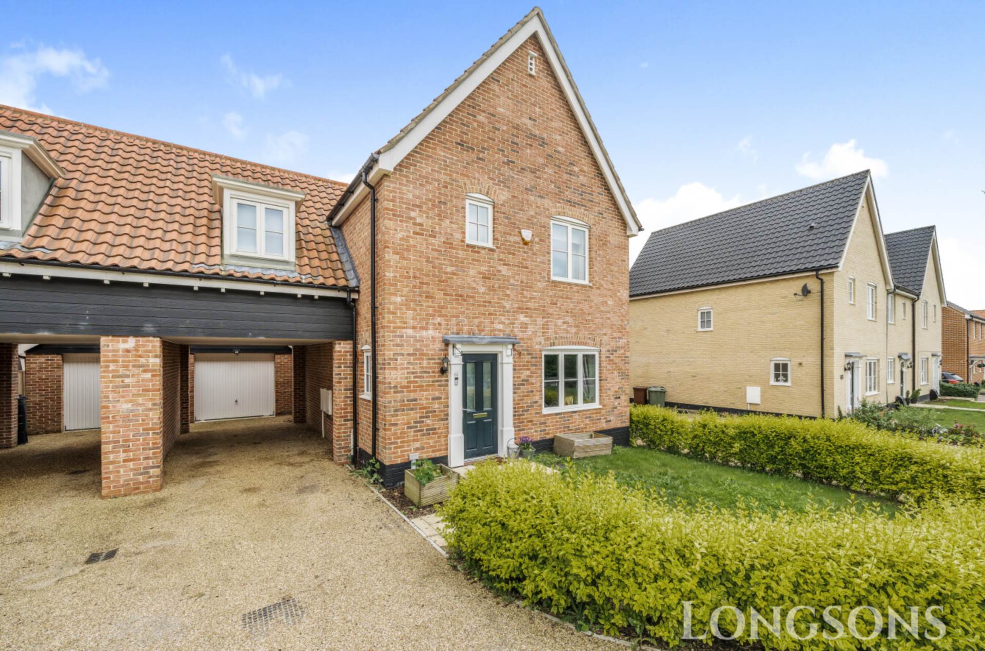 3 bedroom Detached house SSTC