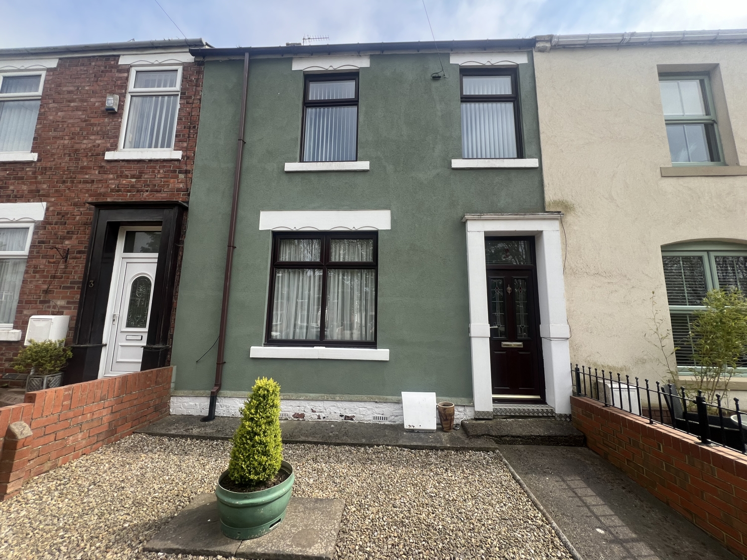 3 bedroom Terraced House Under Offer