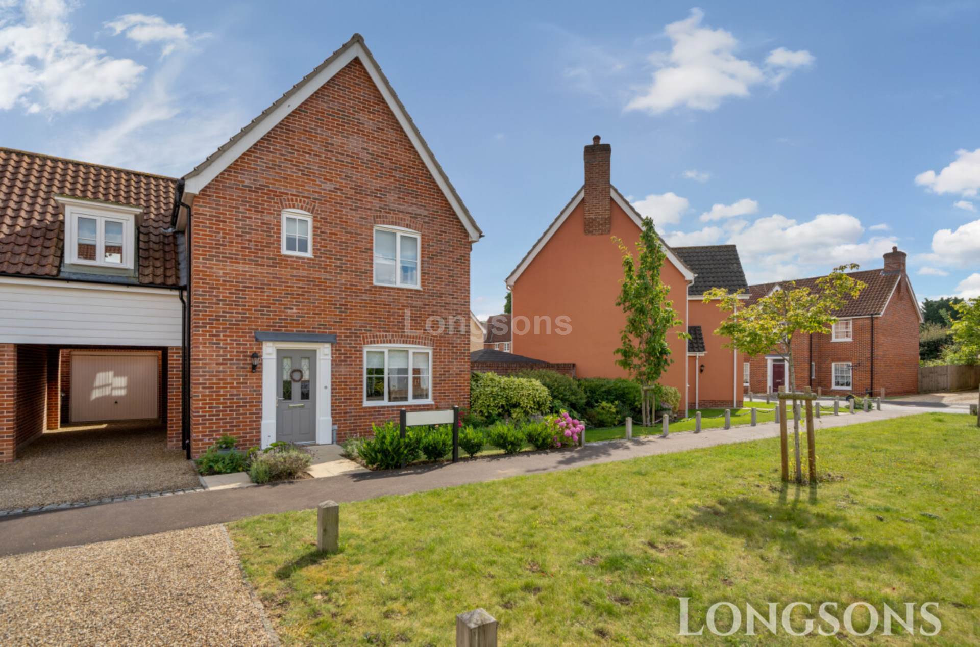 3 bedroom Detached house SSTC