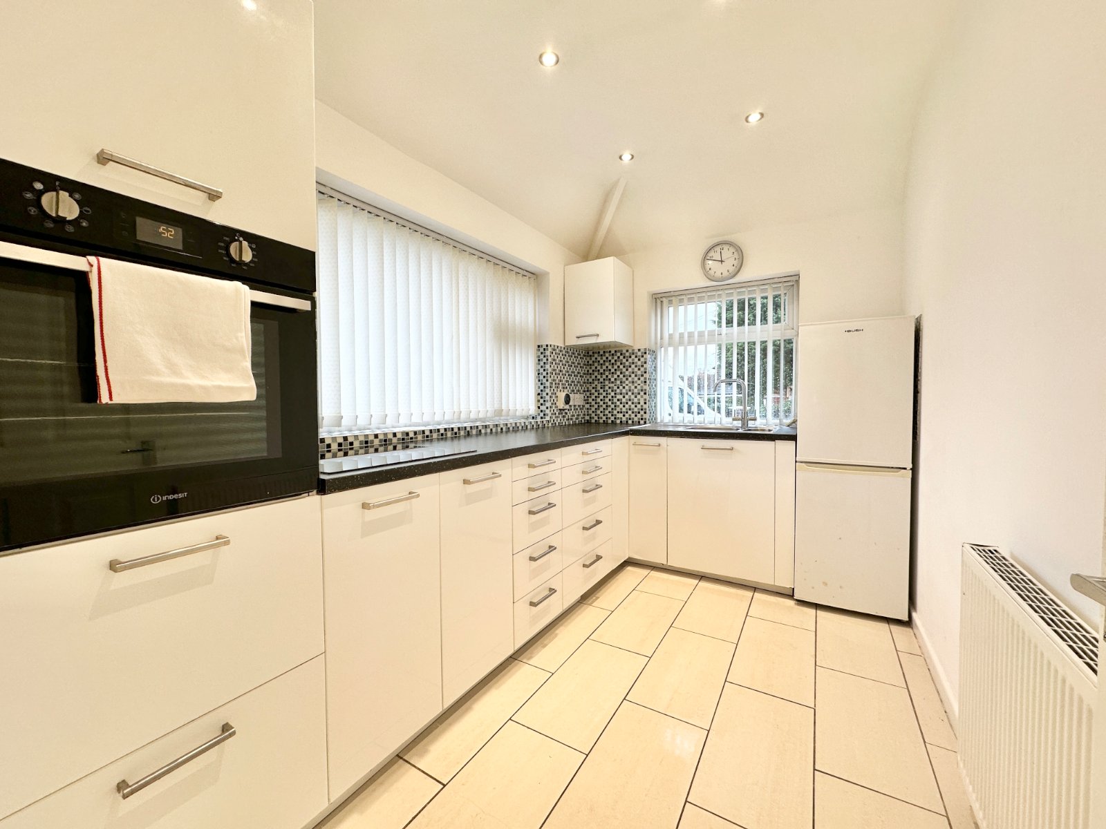 1 bedroom Detached House SSTC