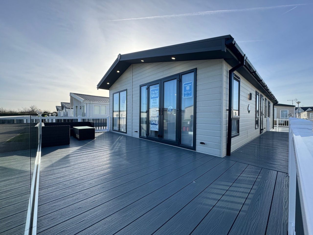 2 bedroom Lodge For Sale