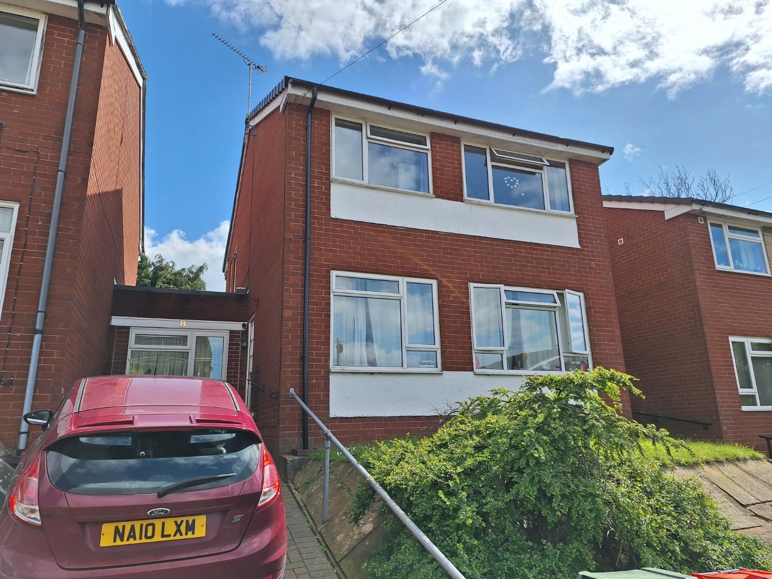 6 bedroom Semi-Detached SSTC