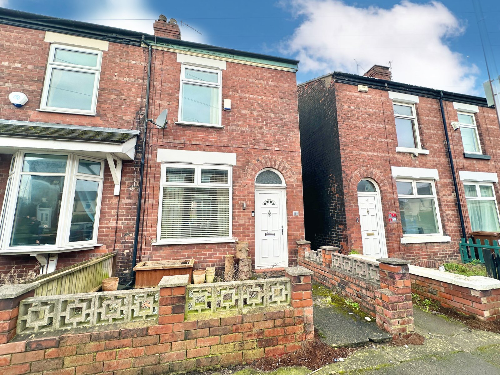 2 bedroom End of terrace house SSTC