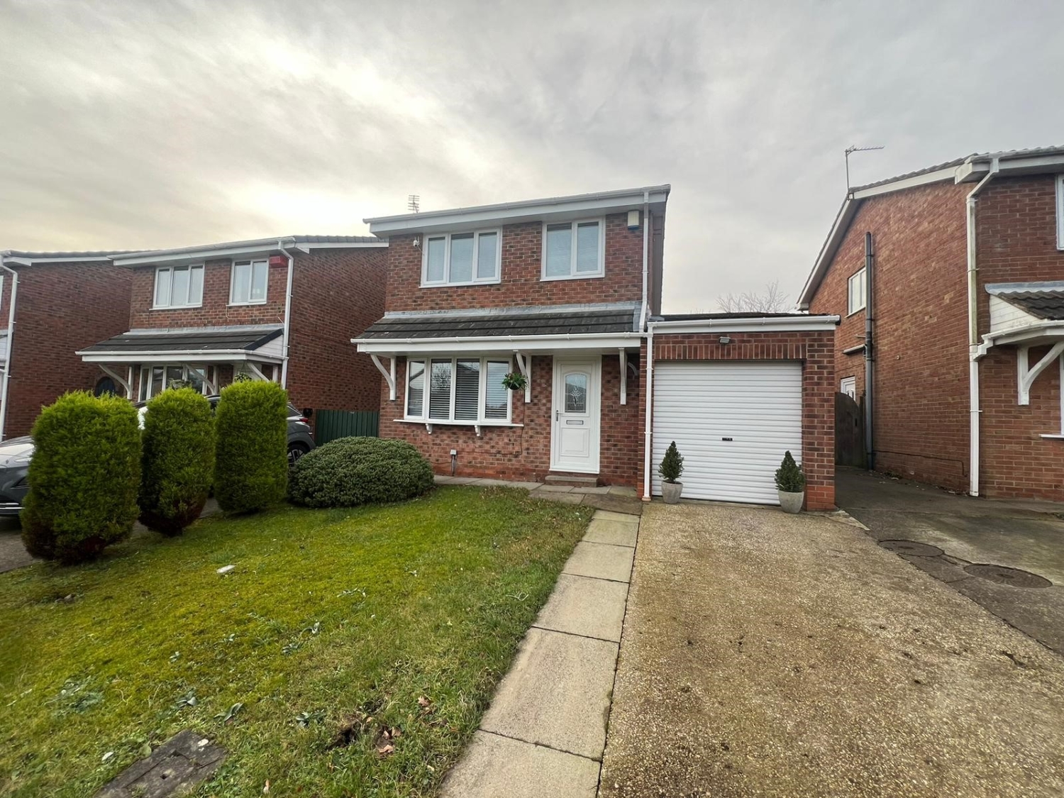 3 bedroom Detached For Sale