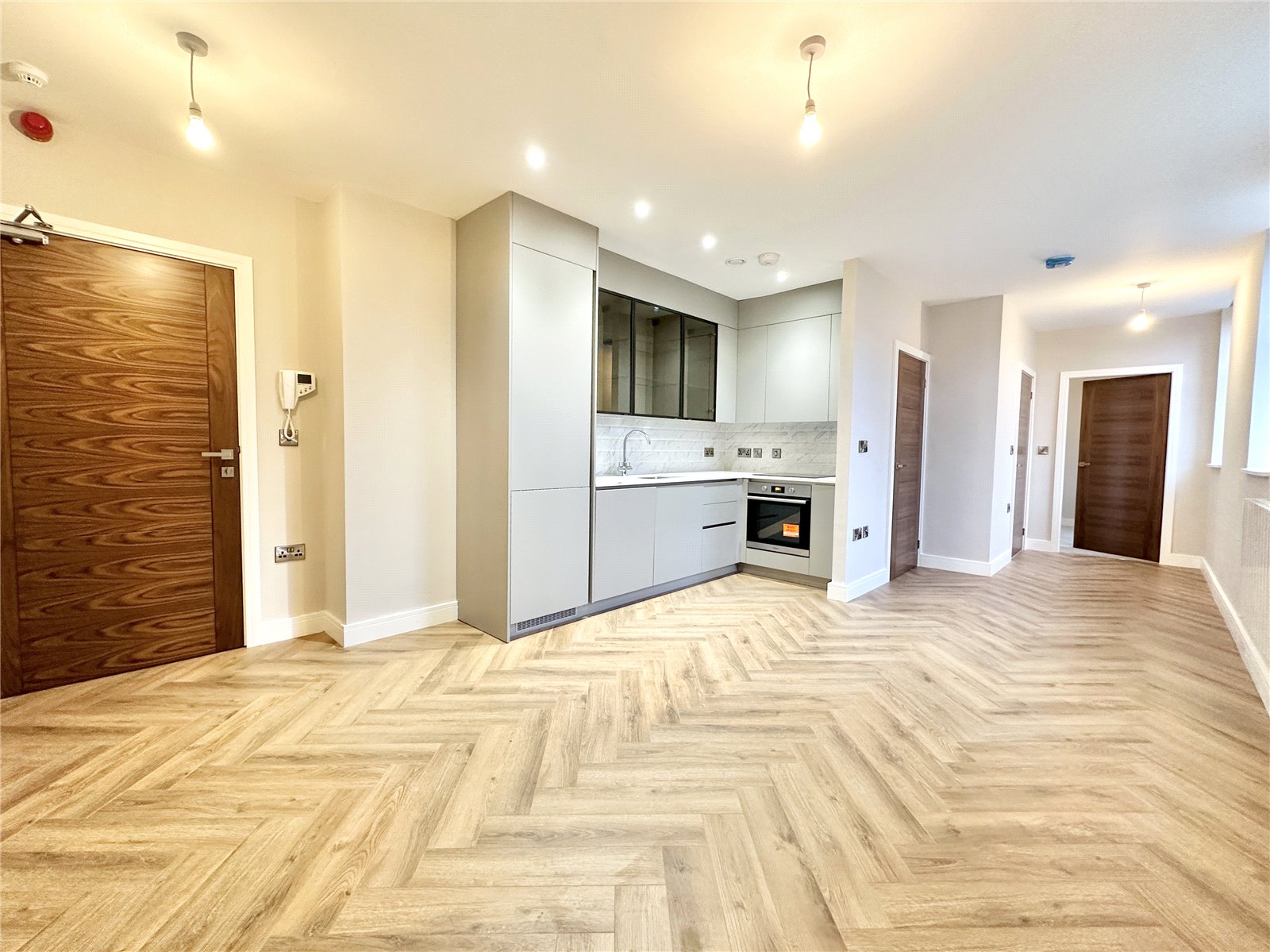 1 bedroom Apartment To Let