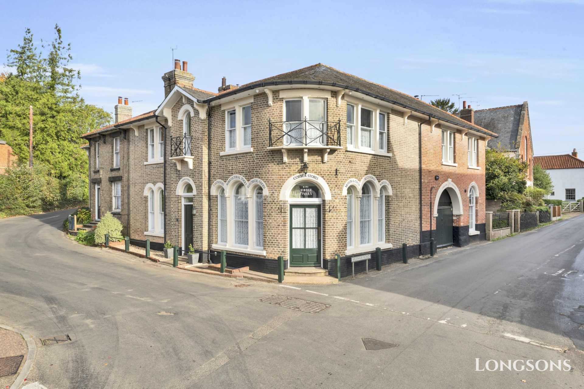 4 bedroom Terraced For Sale