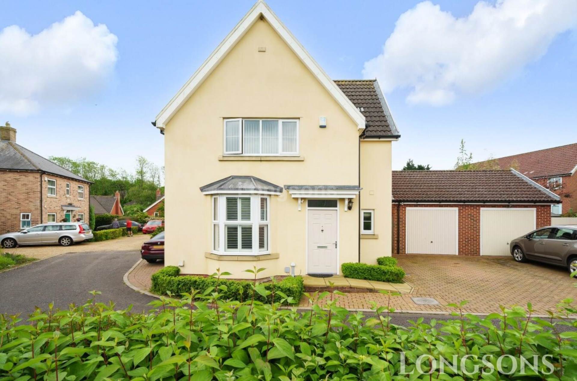 3 bedroom Detached SSTC
