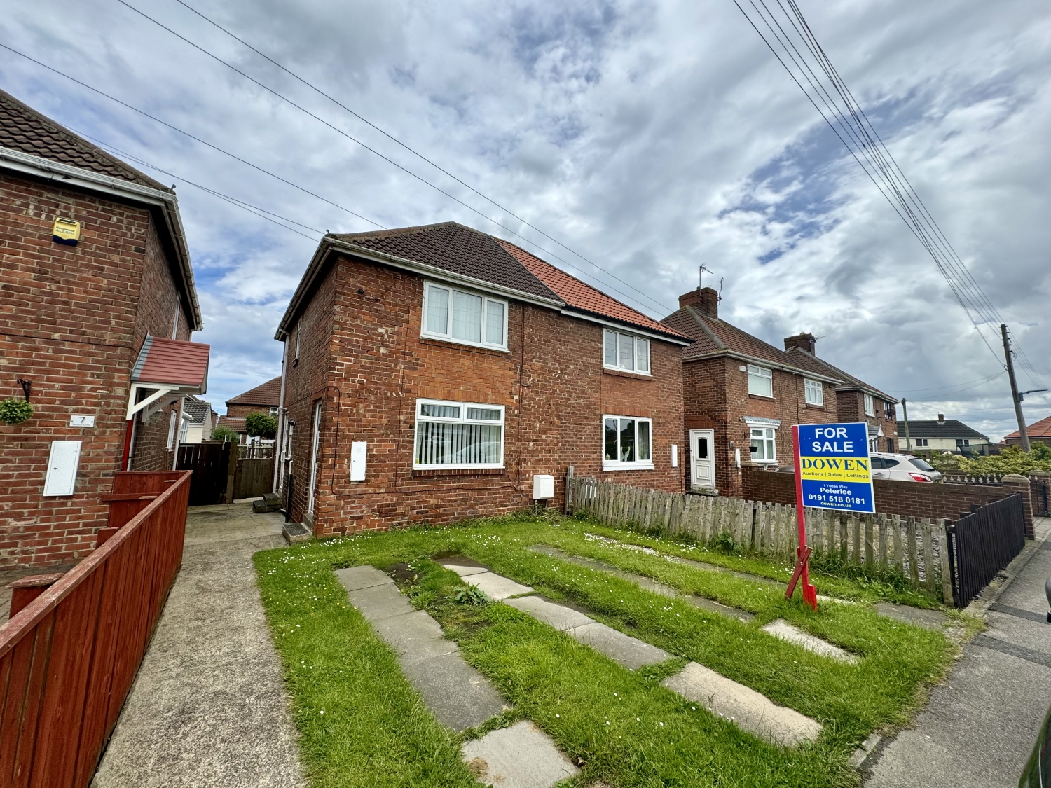 3 bedroom Semi-Detached For Sale