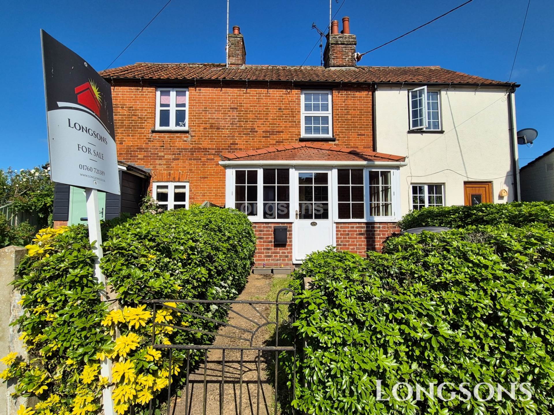 2 bedroom Terraced For Sale
