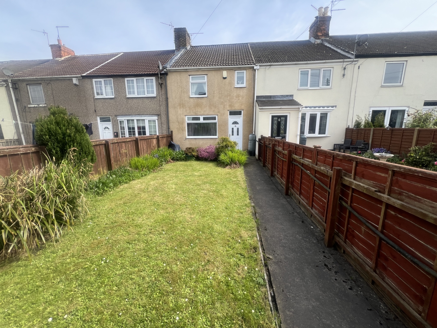 2 bedroom Terraced Under Offer