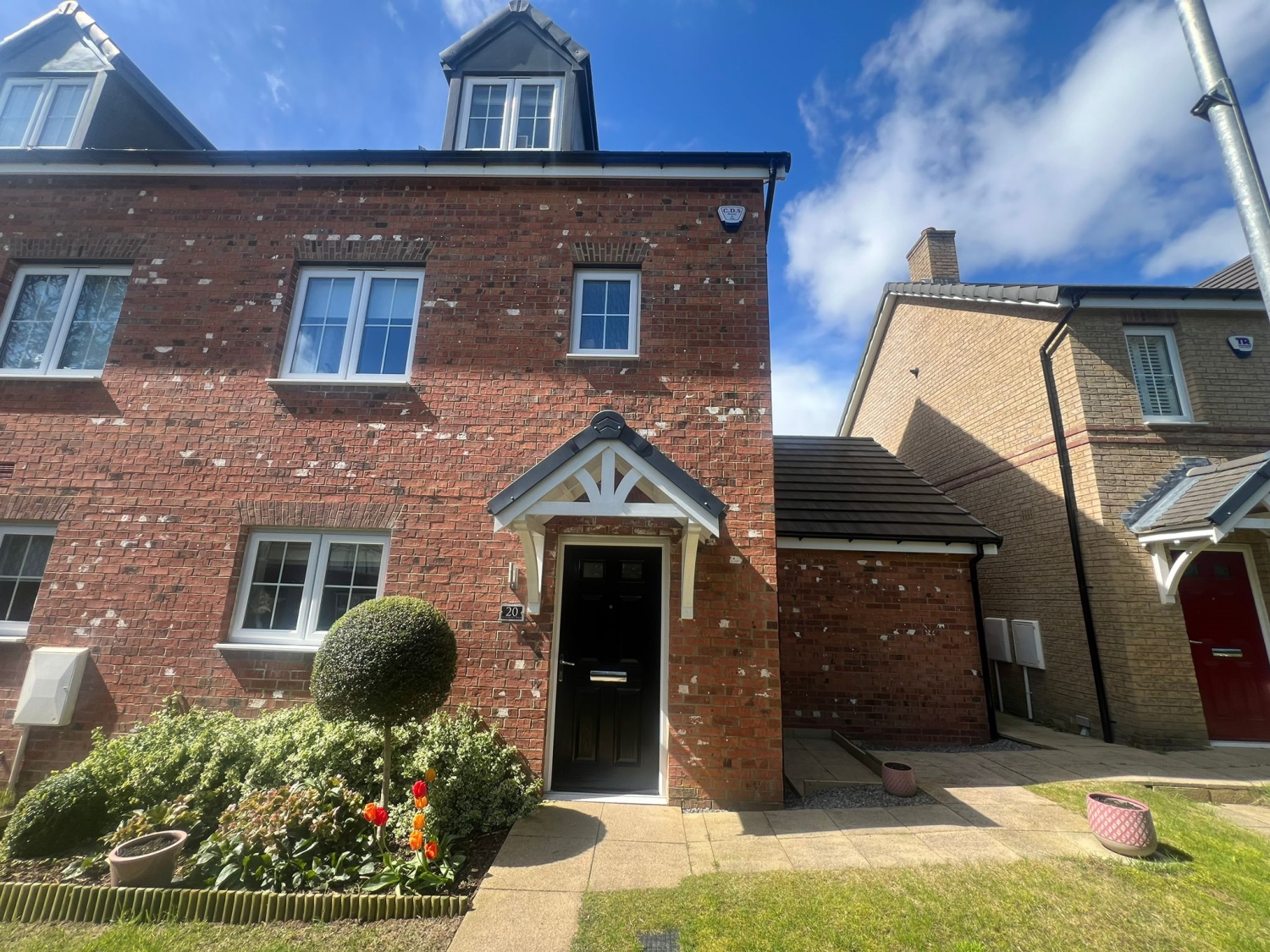 4 bedroom Terraced For Sale
