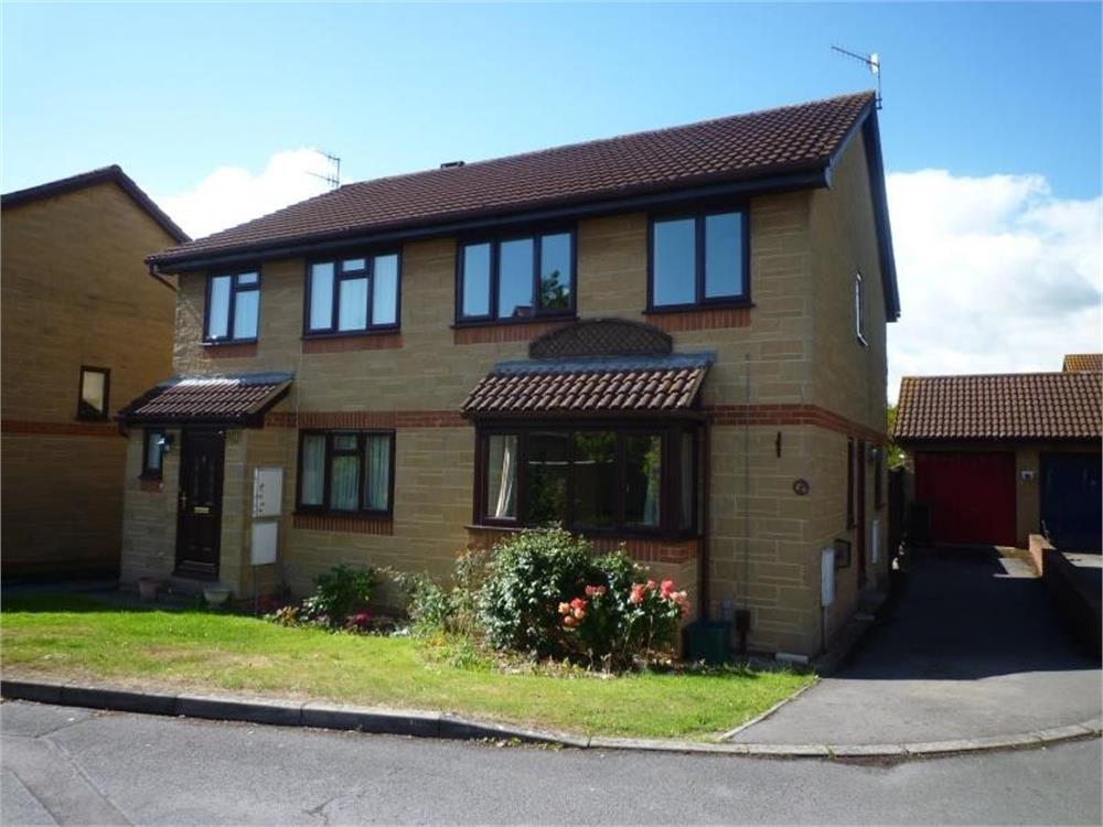 3 bedroom Semi-Detached House To Let