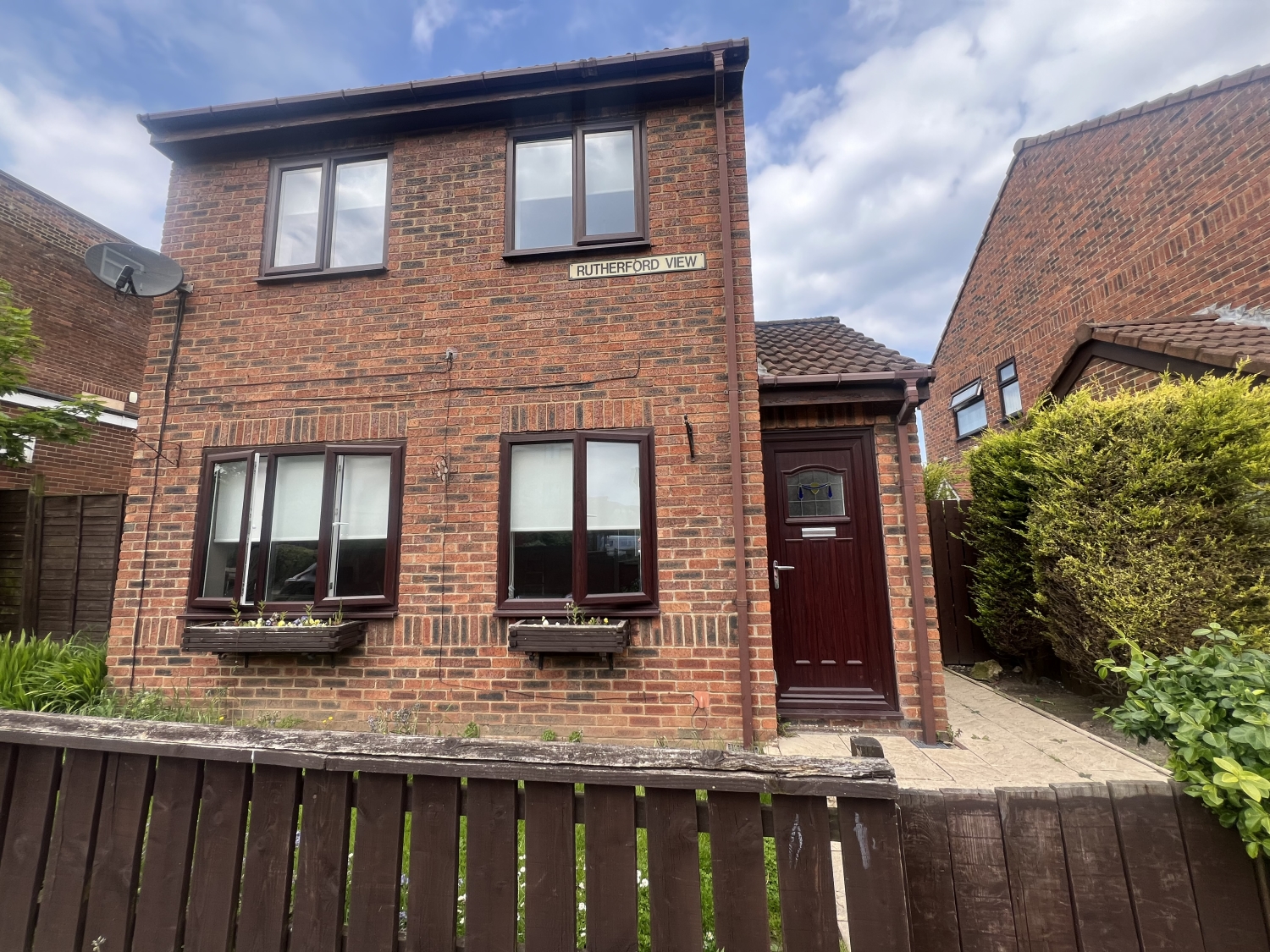 3 bedroom Detached For Sale