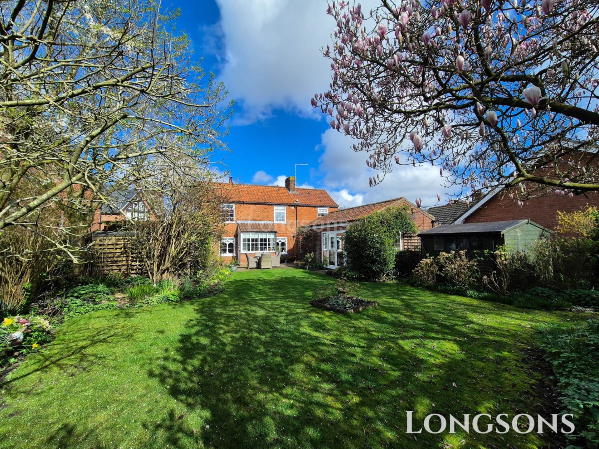 3 bedroom Property For Sale