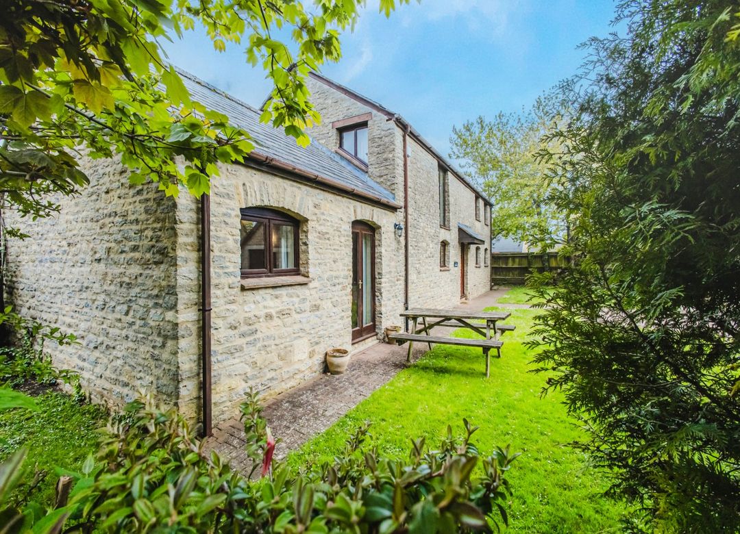 4 bedroom Property For Sale