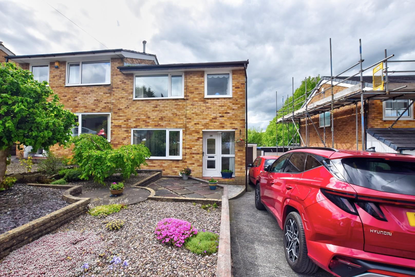 3 bedroom Semi-Detached Under Offer