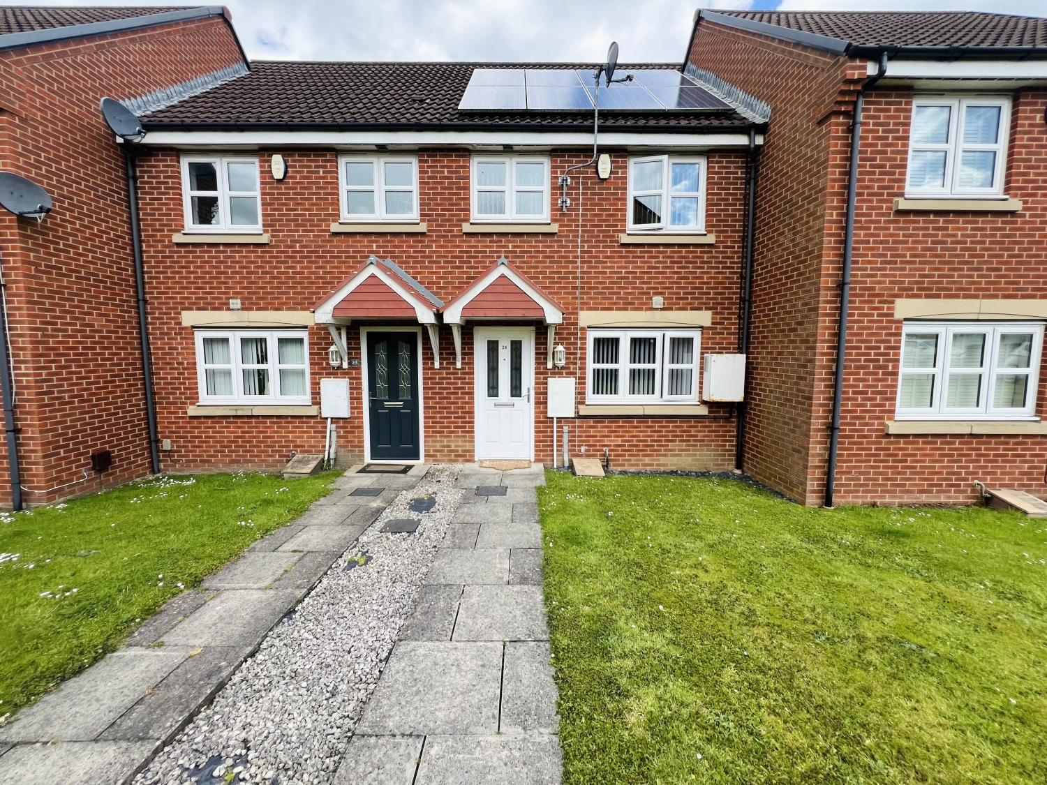 2 bedroom Terraced Under Offer