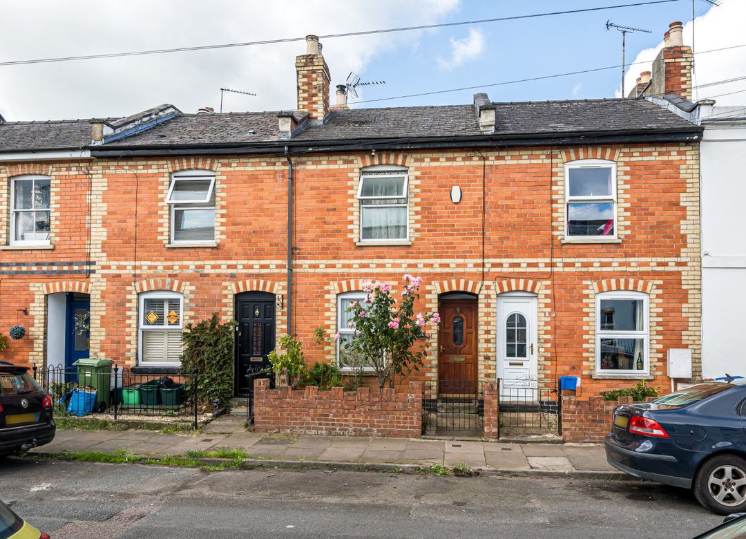 2 bedroom  For Sale