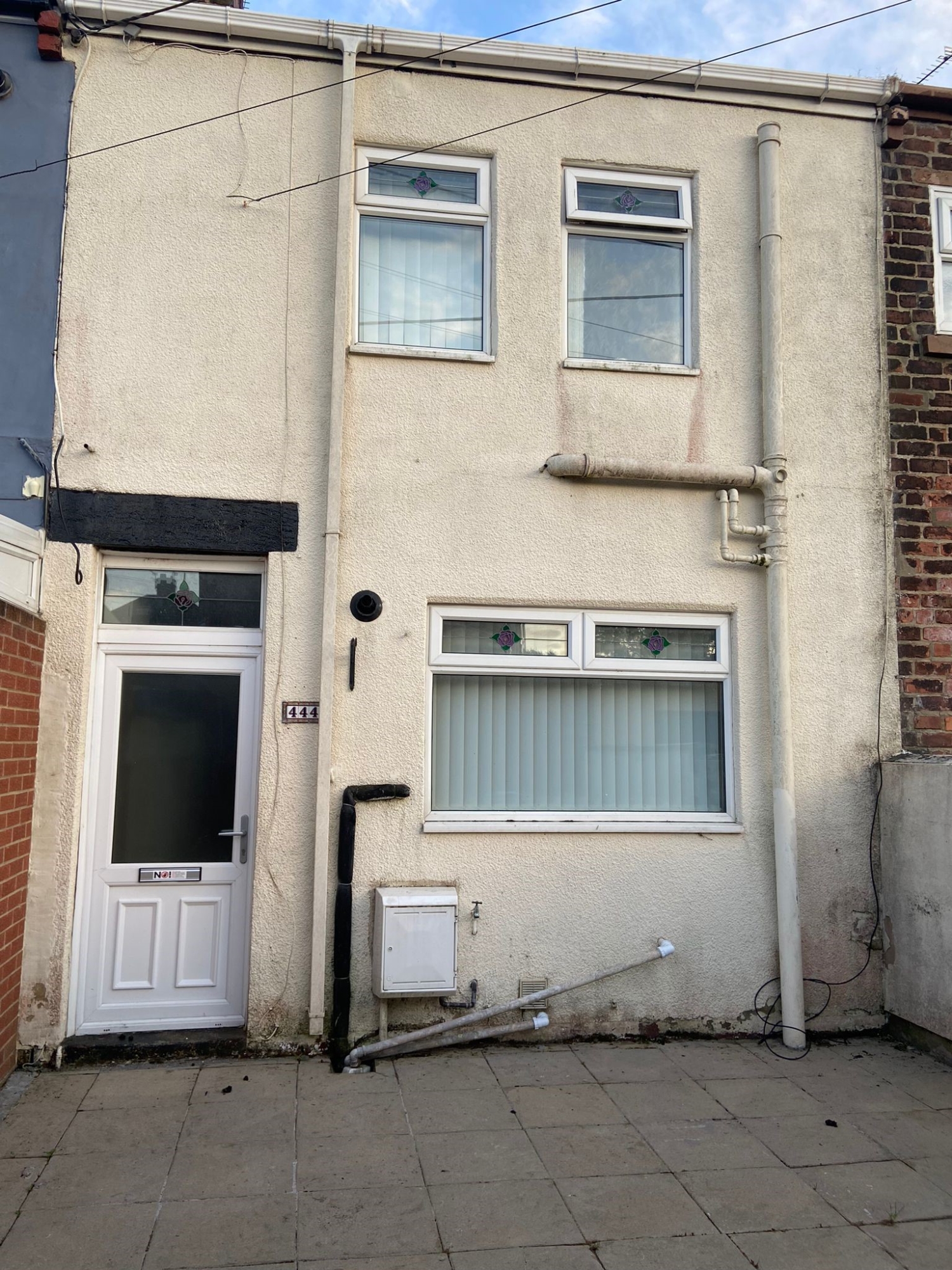 2 bedroom Terraced House SSTC