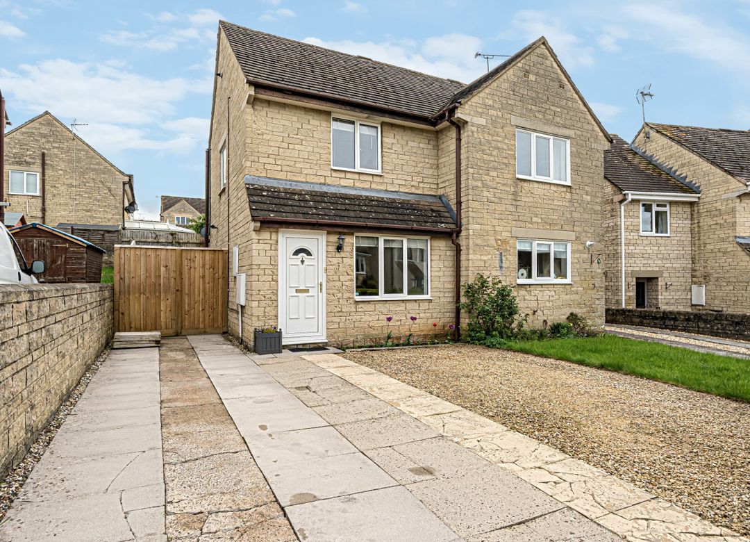 2 bedroom Detached House Sold