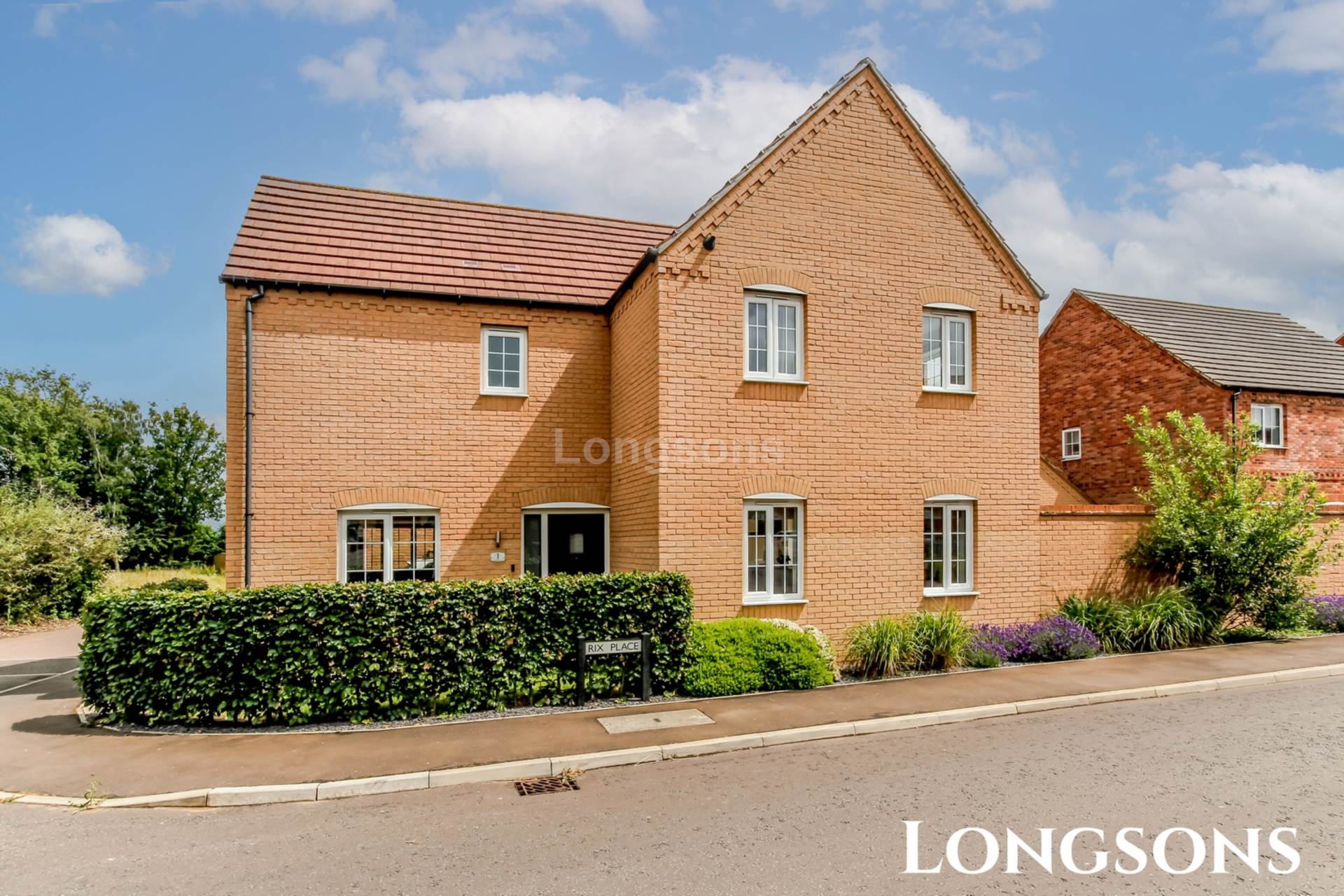 4 bedroom Detached Let Agreed