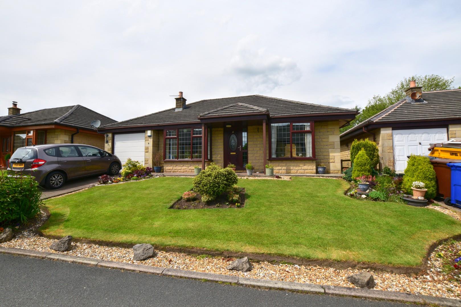 3 bedroom Detached Under Offer