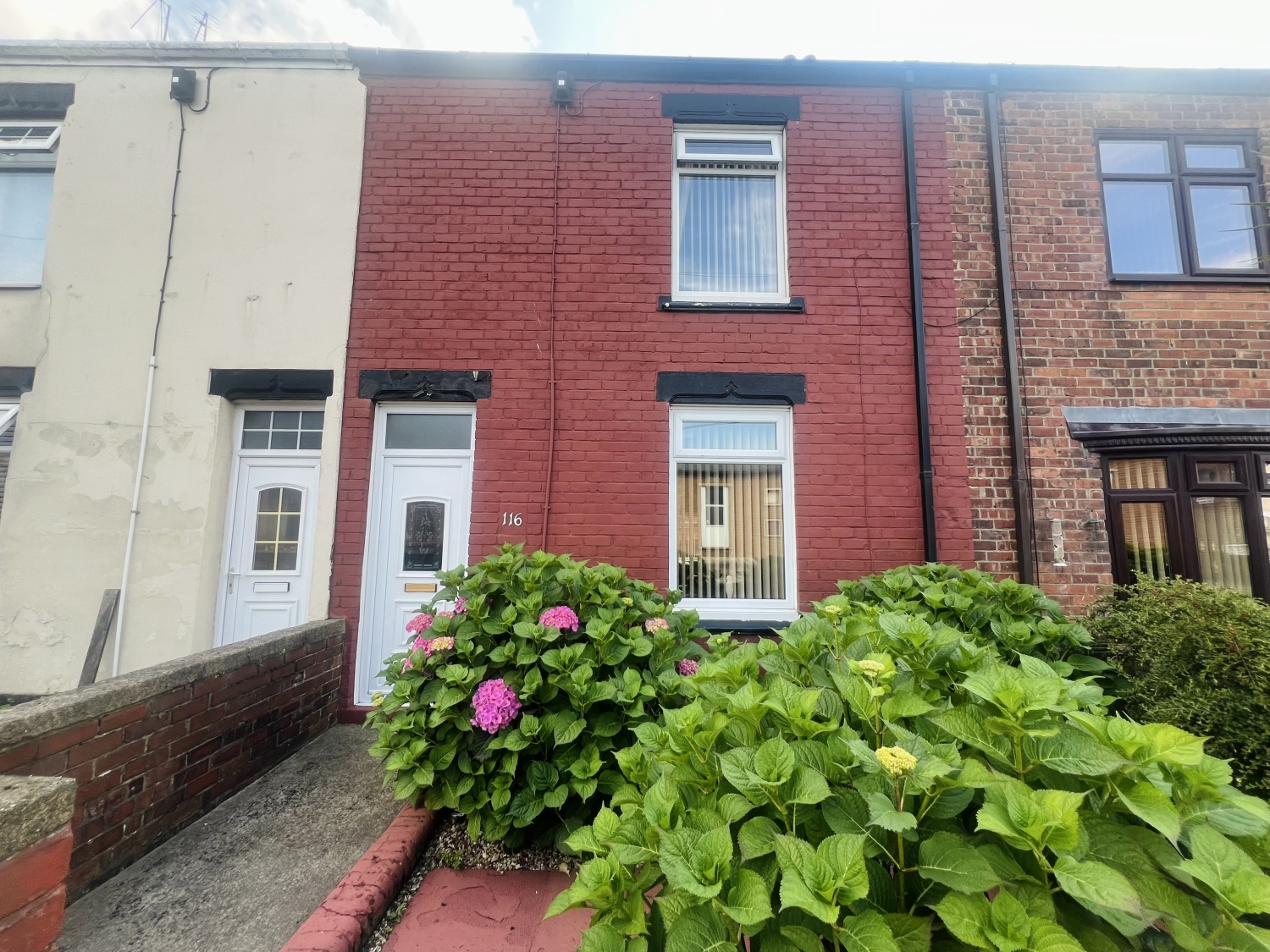 3 bedroom Terraced For Sale