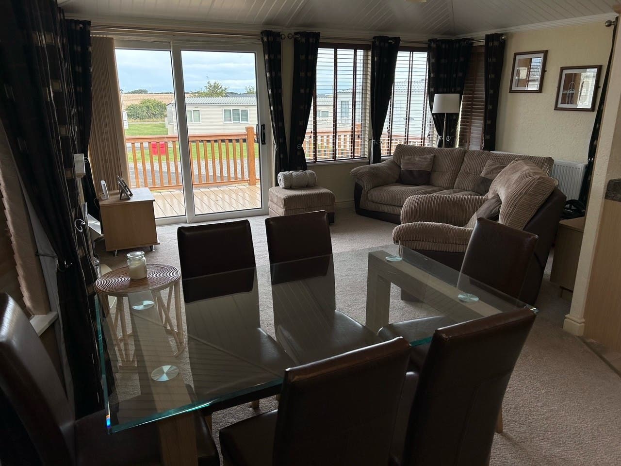 2 bedroom Lodge For Sale