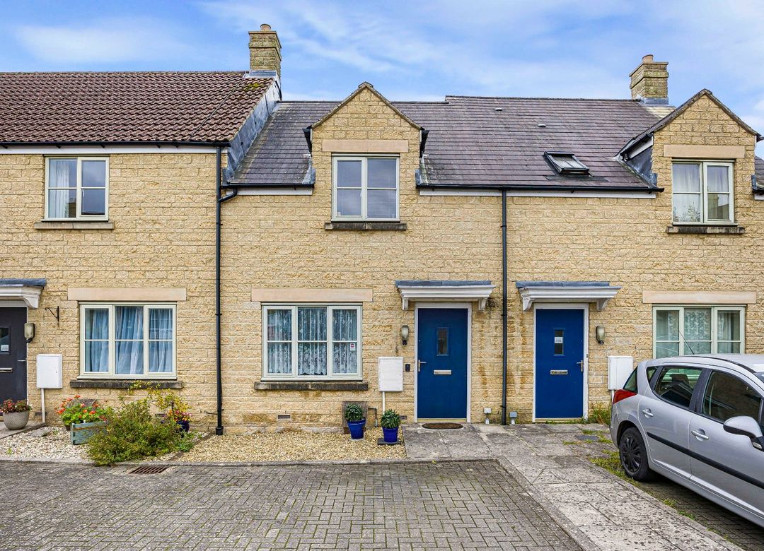 2 bedroom  For Sale