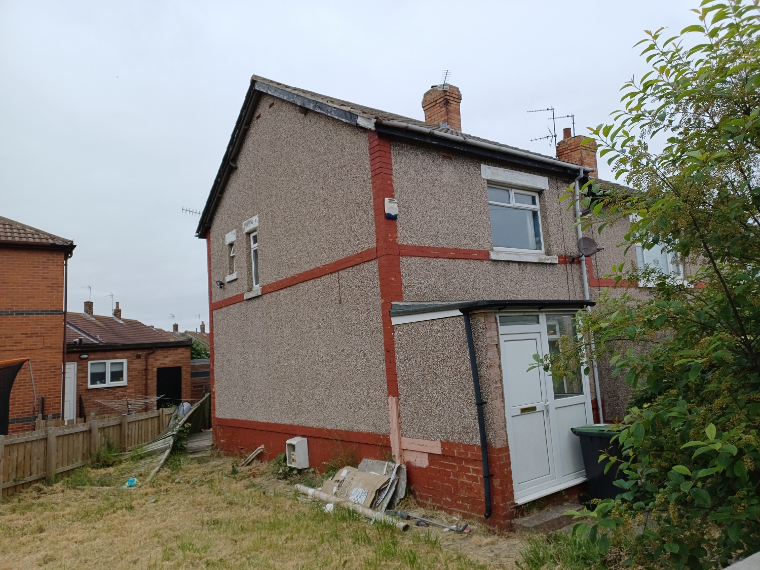 2 bedroom Terraced For Sale