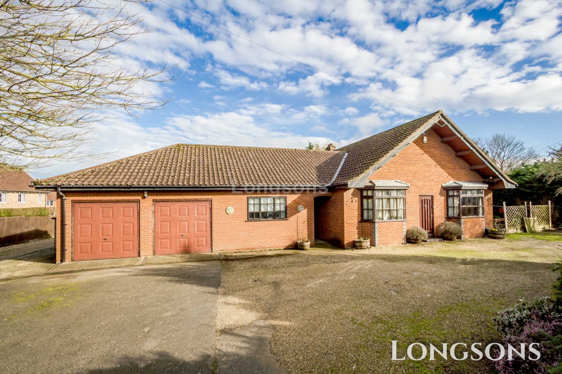 3 bedroom Detached For Sale