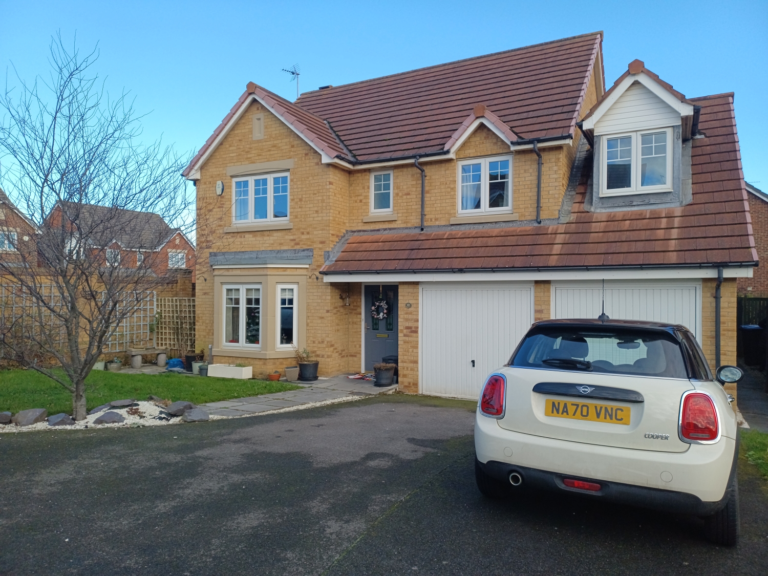 5 bedroom Detached house SSTC