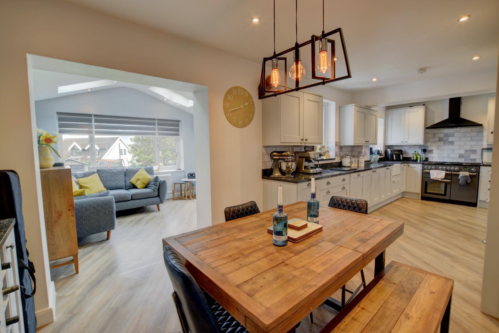 3 bedroom Semi-Detached Under Offer