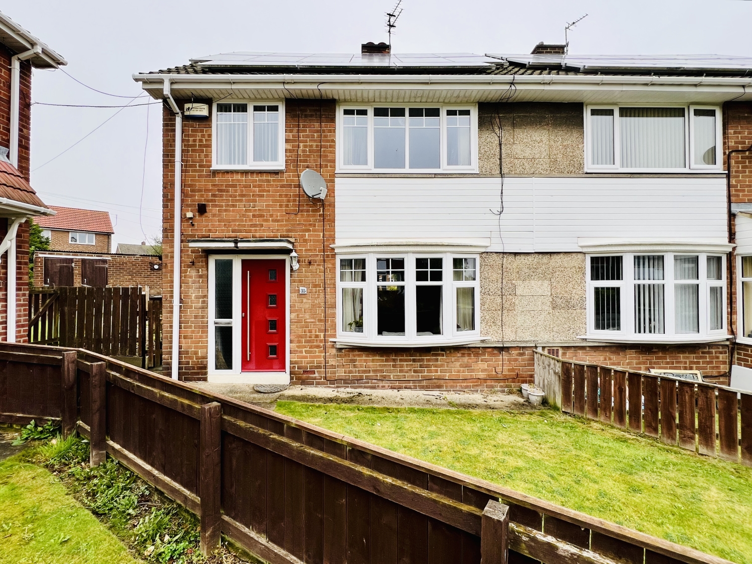 3 bedroom Semi-Detached For Sale