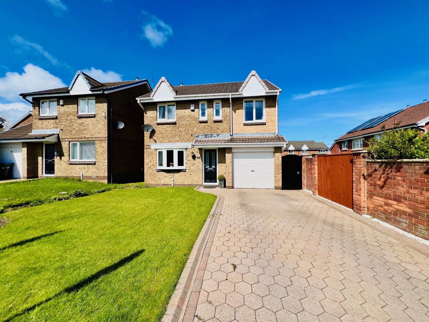 4 bedroom Detached For Sale