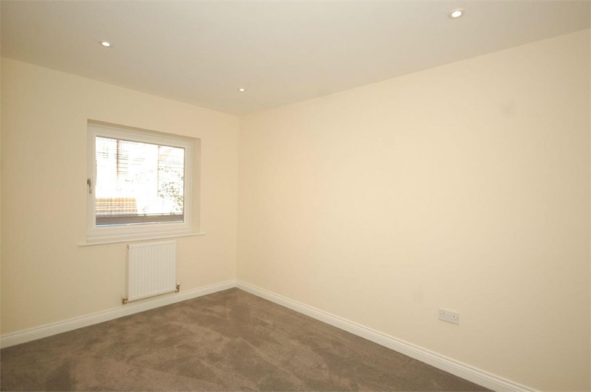 1 bedroom Apartment Let