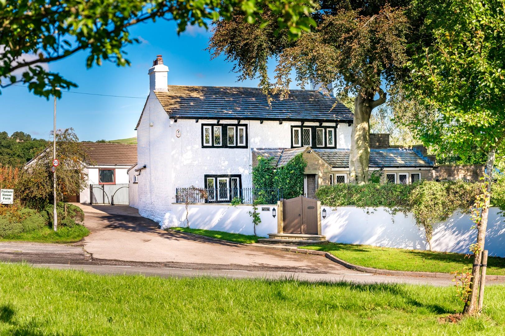 3 bedroom Farmhouse Under Offer