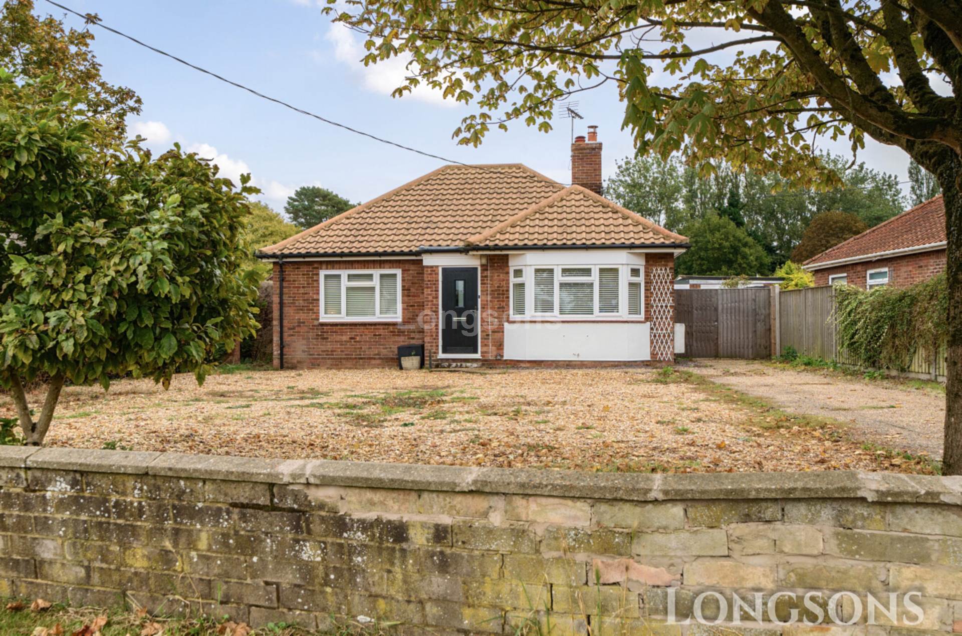 2 bedroom Detached For Sale