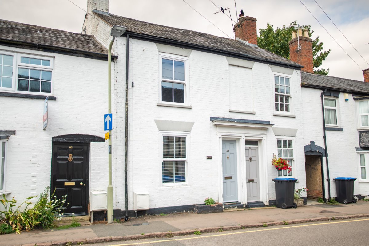 2 bedroom Terraced Let Agreed
