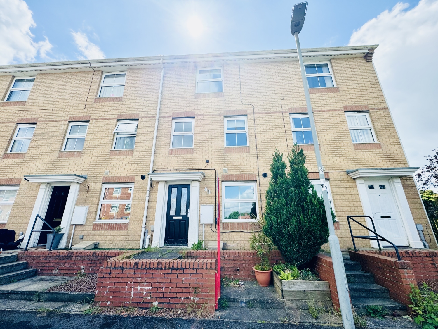4 bedroom Townhouse For Sale