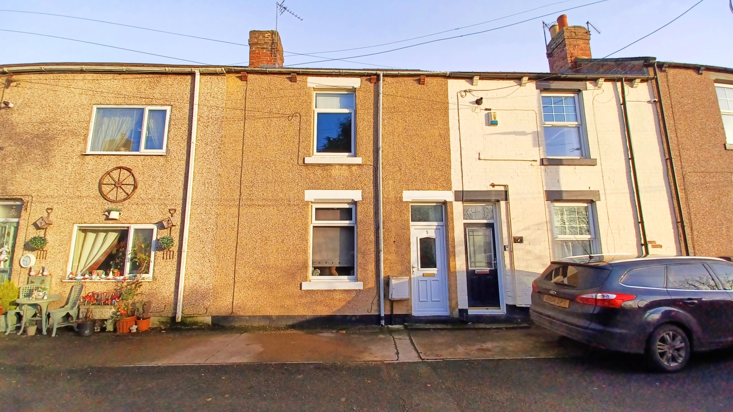 2 bedroom Terraced House Under Offer