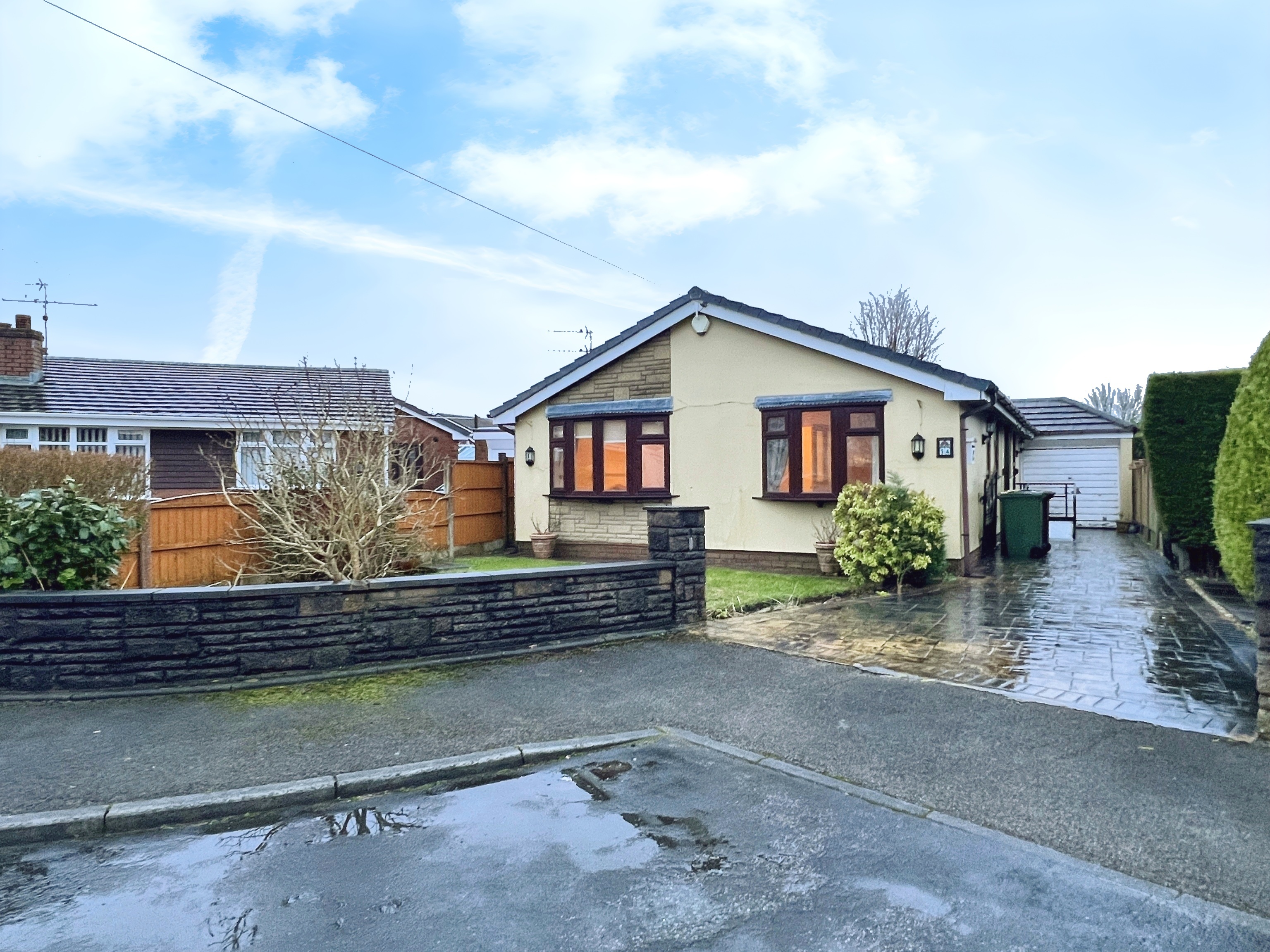 4 bedroom Bungalow SSTC